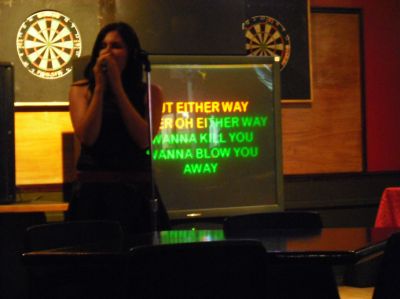 5(Wed) Karaoke - Needlegal sings Angry Johnny
Tantalizing and a little terrifying.
Keywords: gathering10