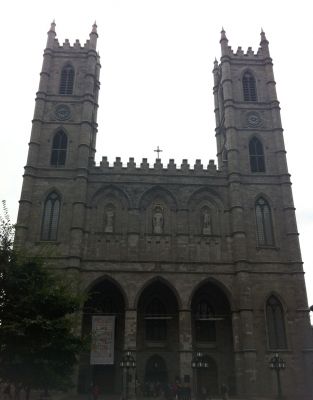 Old Port - Notre-Dame Basilica
We wanted to go in, but it was there was no time.
Keywords: gathering14