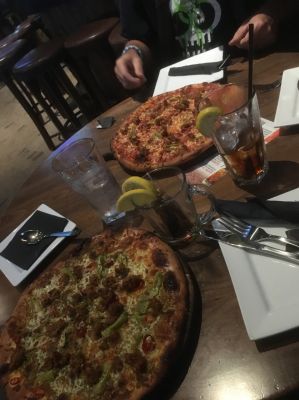 Oakville - The Boot (pizza)
Pesto & meat. Great stuff.
Keywords: gathering17