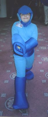 Little Girl - Megaman Cosplay
Best. Megaman. Cosplay. Ever. - picture taken at Anime North 2003.
Keywords: Mega_man